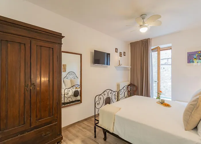 Abbazia Acqua Dolce -with Stunning Terrace By Rent * Lenno