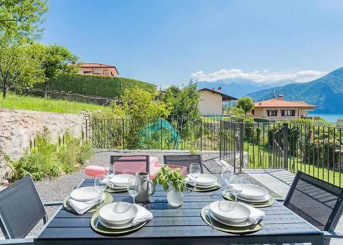 Abbazia Acqua Dolce -with Stunning Terrace By Rent Lägenhet Lenno